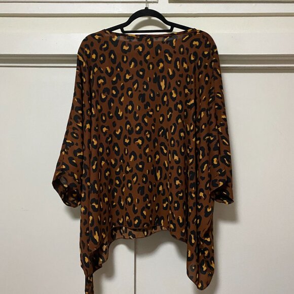 Peace, Love, Cake, brown, animal print, poncho style tunic, size XL - Picture 5 of 7
